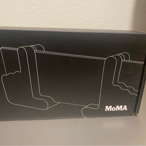 NIB MoMA Viewfinder Picture Frame Adjustable Size in White & Glass-Nib - Picture 5 of 6